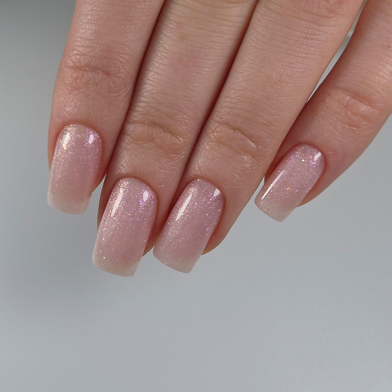 База з блиском IZZY Any Base 04 — рожева, 10 мл