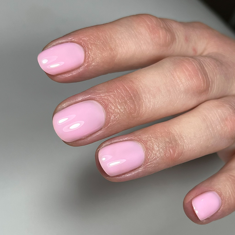 Камуфлюючий топ для нігтів Izzy Color Top 03, рожевий топ для манікюру 10 г