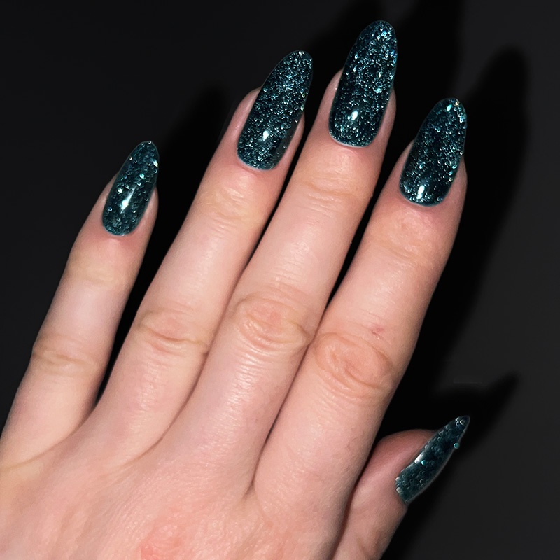 Темно-синій світловідбиваючий гель-лак для манікюру IZZY Reflect 14 — 10 мл