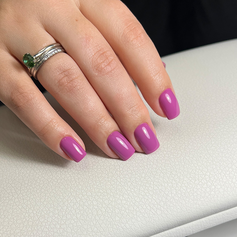 Бузковий гель-лак для манікюру IZZY 20, 12 мл